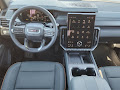 2026 GMC Acadia AWD AT4